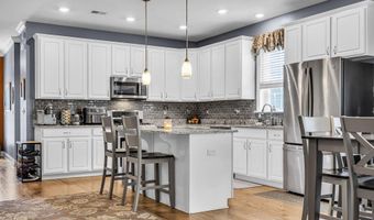 22 Flanders Dr, Barnegat, NJ 08005