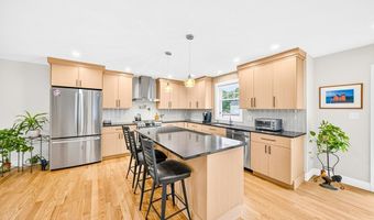 2 Sequoia St, Billerica, MA 01821