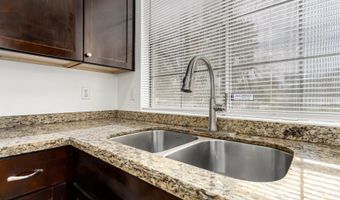 2875 W HIGHLAND St 1213, Chandler, AZ 85224