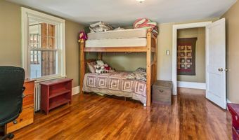 89 Elm St, Blackstone, MA 01504