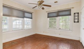 709 E Lafayette St, Abbeville, LA 70510