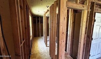 211 Perry Dr, Abbeville, LA 70510