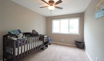 1104 Netherton Ct, Amherst, NY 14051
