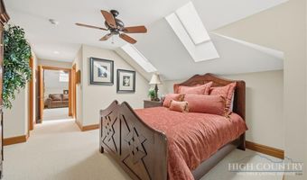 39 Crestview Ln, Banner Elk, NC 28604