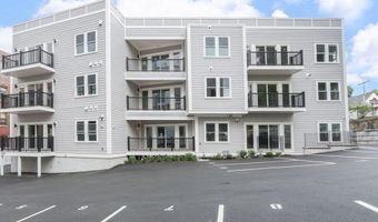 21 Glen Rd 15, Boston, MA 02130