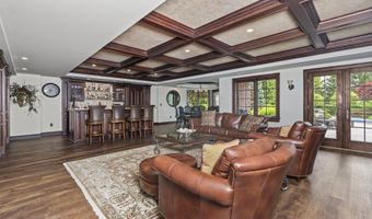 1 Stoneridge Dr, Albany, NY 12211