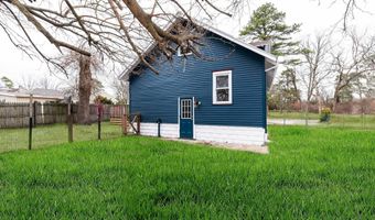 30 2nd St St, Franklinville, NJ 08322