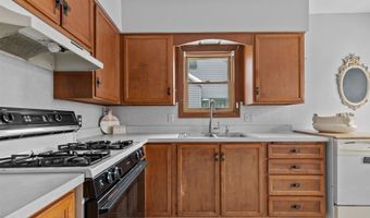 209 W PARKWAY Blvd, Appleton, WI 54911