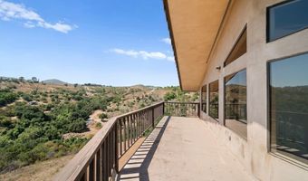 879 Stewart Canyon Rd, Fallbrook, CA 92028