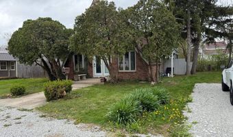 206 E Edgeway Dr, Alexandria, IN 46001