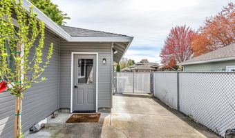 502 Vincent Ave, Central Point, OR 97502