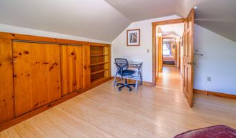 10 School St, Belfast, ME 04915