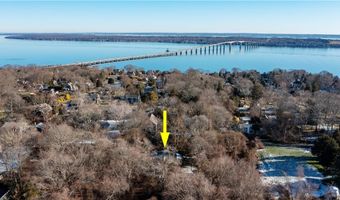 35 Sunset Ave, North Kingstown, RI 02874