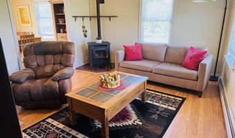 206 W Cobble Hill Rd, Barre, VT 05641
