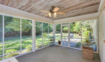 3548 N VALLEY St, Arlington, VA 22207