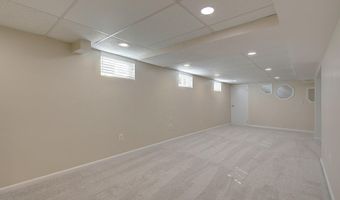 4 ROOSEVELT Dr, Annapolis, MD 21401