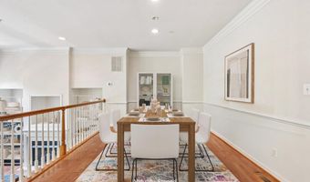 817 OAK KNOLL Ter, Rockville, MD 20850