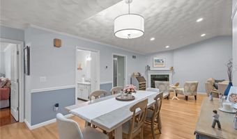 4 Hunters Run, North Providence, RI 02904