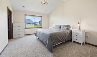 214 Woolgrass Way, Avon, MN 56310