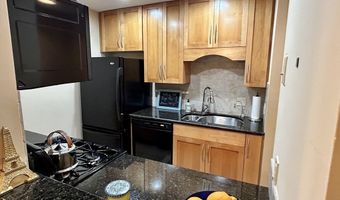 97 Anderer Ln 105, Boston, MA 02132