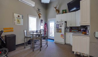 1700 Riverwood Dr, Bismarck, ND 58504
