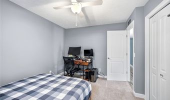 1280 Surfside Cir, Aurora, OH 44202