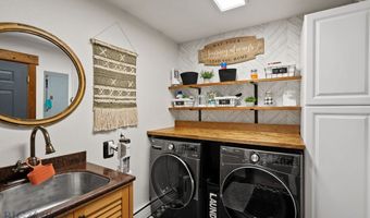 1306 Robin Ln, Bozeman, MT 59715