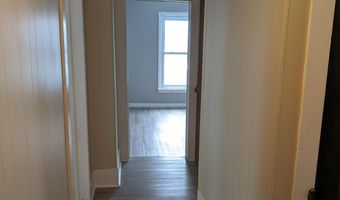 27 Trinity Pl, Amsterdam, NY 12010