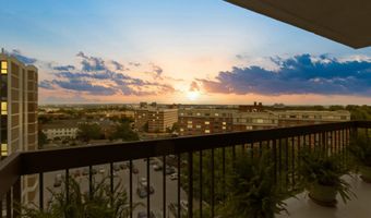 1016 S WAYNE St 1008, Arlington, VA 22204