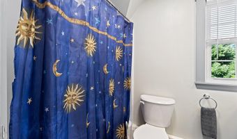 444 W Auburn Rd, Auburn, ME 04210