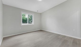 5 Mast Dr, Barnegat, NJ 08005