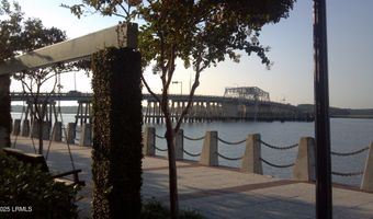 15 Meridian Rd, Beaufort, SC 29907