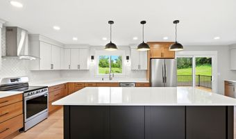 33944 Overton Cir, Adel, IA 50003