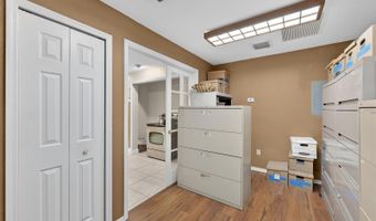 7 W MAIN St 12-14, Apopka, FL 32703