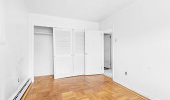 42 E 40th St, Bayonne, NJ 07002