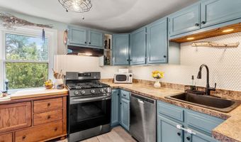 2 River Rd 5, Brentwood, NH 03833