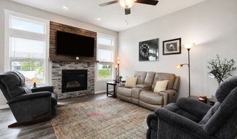 1300 S 10th St, Adel, IA 50003