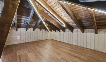 3517 Lake Allegan Dr, Allegan, MI 49010