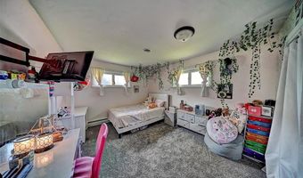 505 S Oak St, Anamosa, IA 52205