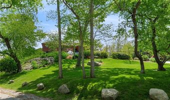 11 Cove Rd, Narragansett, RI 02882