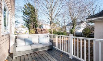 183 Oldfield Ave, Amityville, NY 11701