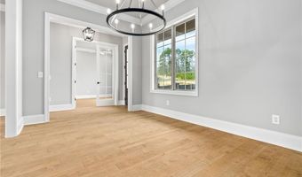 587 GLENVIEW Ct, Auburn, AL 36830