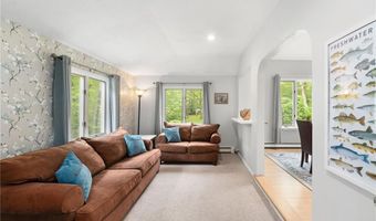 4720 S County Trl, Charlestown, RI 02813