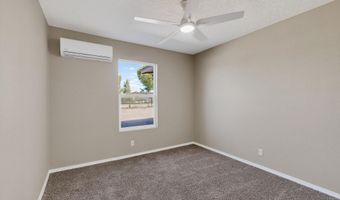 1135 Lillie Dr, Bosque Farms, NM 87068