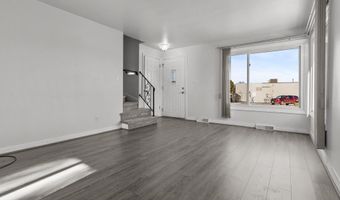 701 E LONGVIEW Dr, Appleton, WI 54911