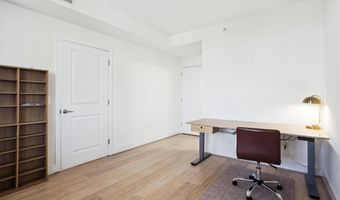 2001 15TH St N 608, Arlington, VA 22201