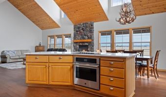 24585 Dodds Rd, Bend, OR 97701