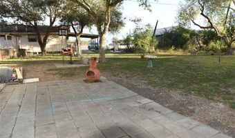 2317 Roma St, Agua Dulce, TX 78330