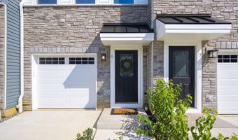 5 Pelham Ln, Bayville, NJ 08721
