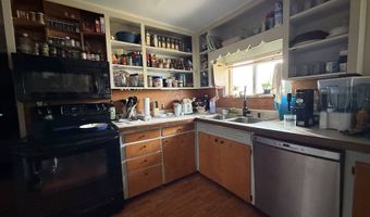 1202 IRIS St, Brookings, OR 97415